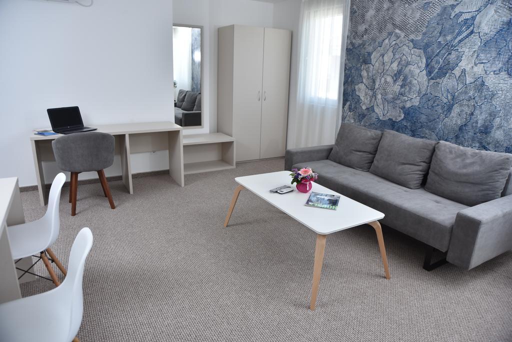 Kozle City Apartments Szkopje Kültér fotó