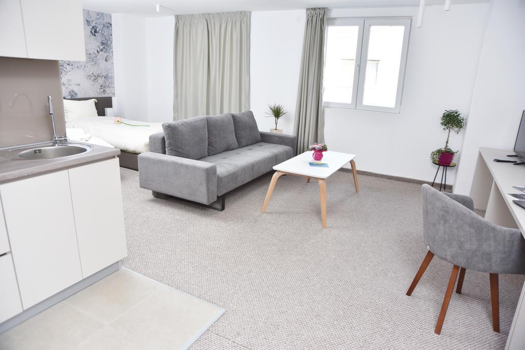 Kozle City Apartments Szkopje Szoba fotó