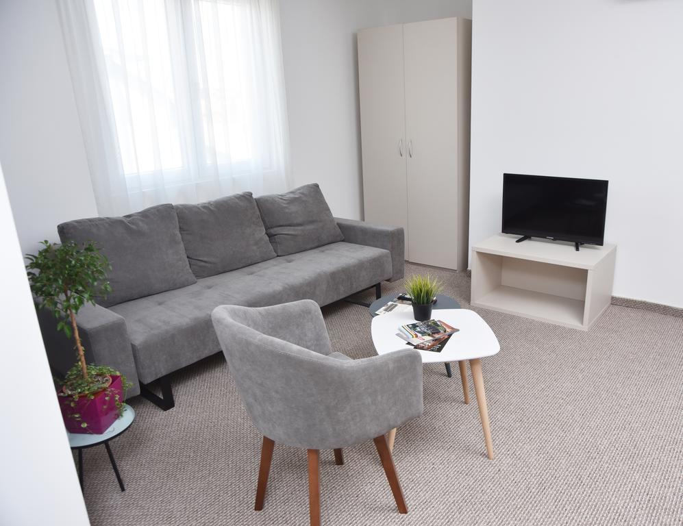 Kozle City Apartments Szkopje Szoba fotó