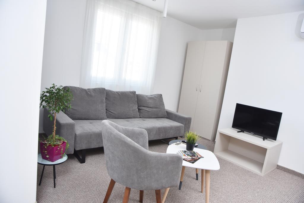 Kozle City Apartments Szkopje Szoba fotó