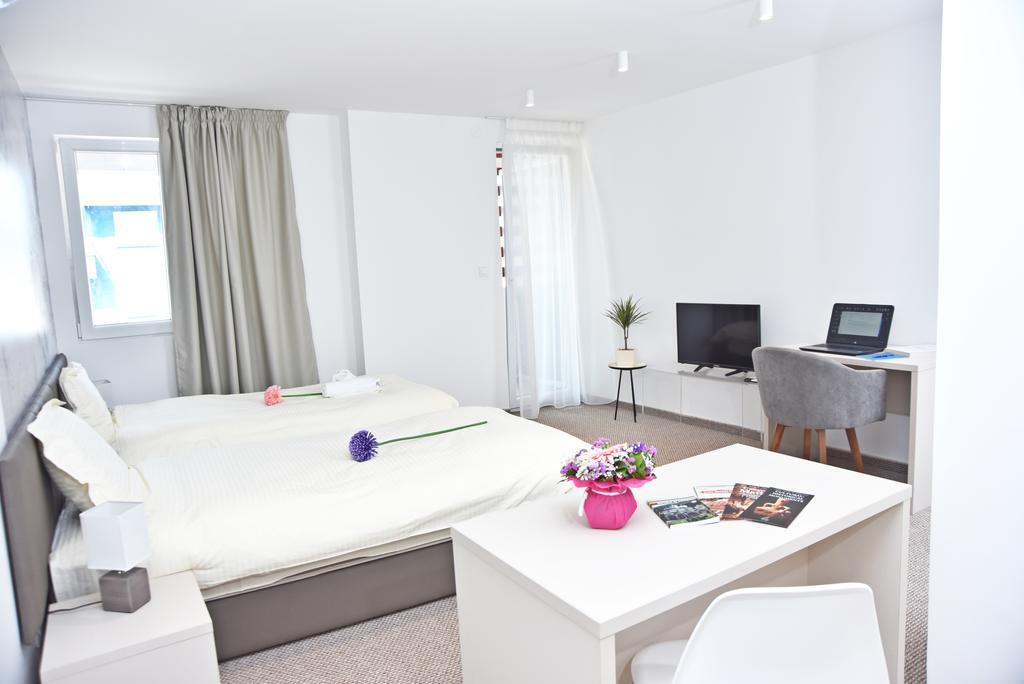 Kozle City Apartments Szkopje Szoba fotó