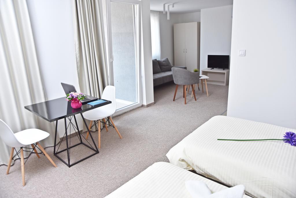 Kozle City Apartments Szkopje Szoba fotó
