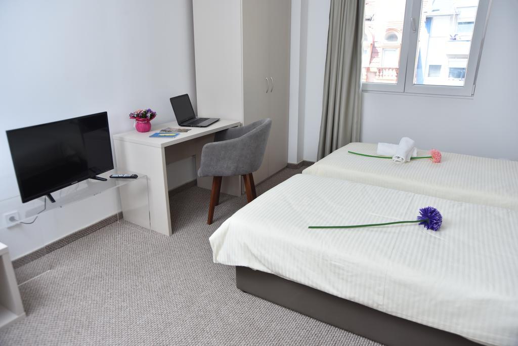 Kozle City Apartments Szkopje Szoba fotó