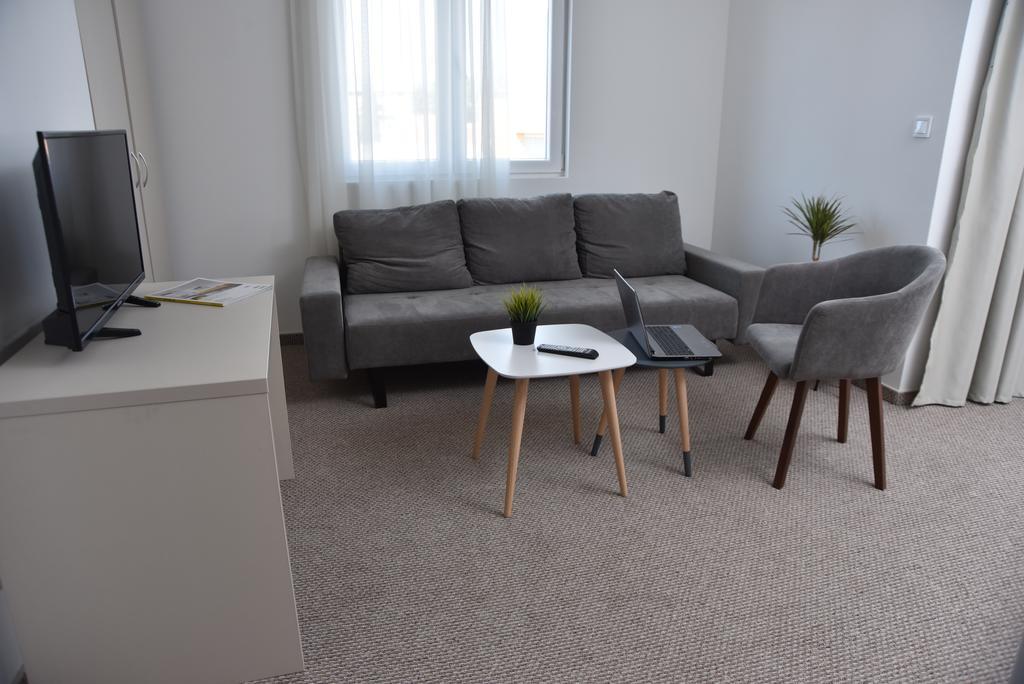 Kozle City Apartments Szkopje Szoba fotó