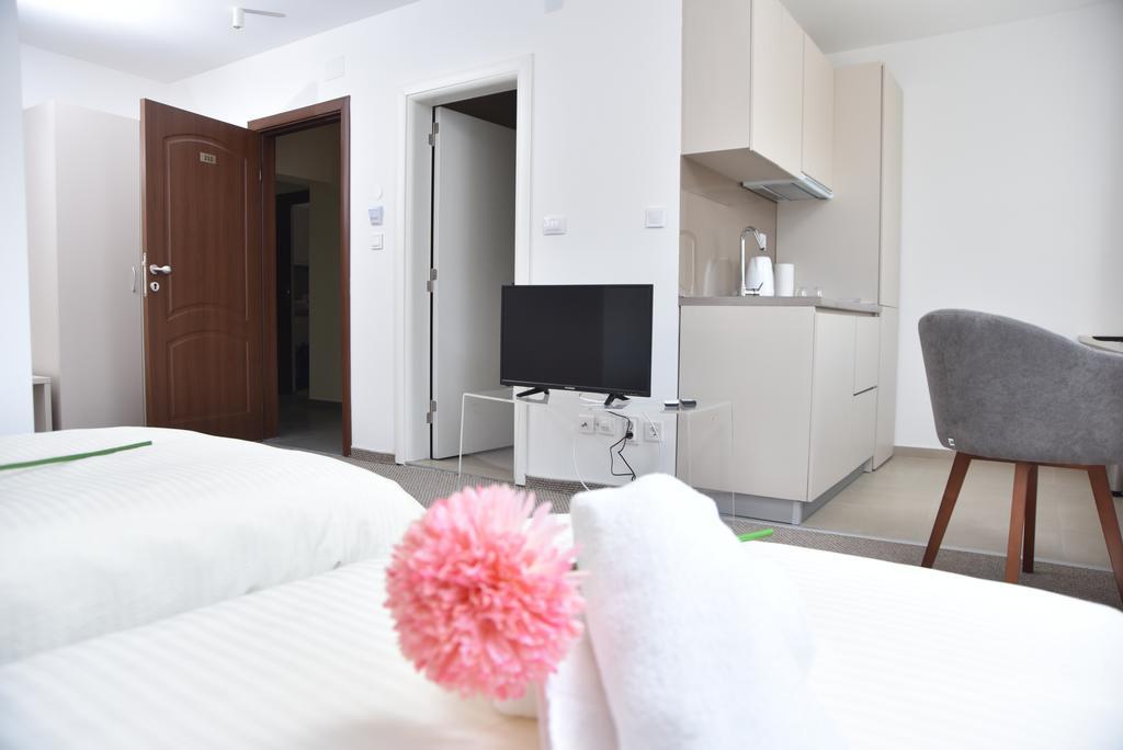 Kozle City Apartments Szkopje Szoba fotó