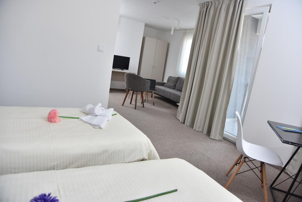Kozle City Apartments Szkopje Szoba fotó