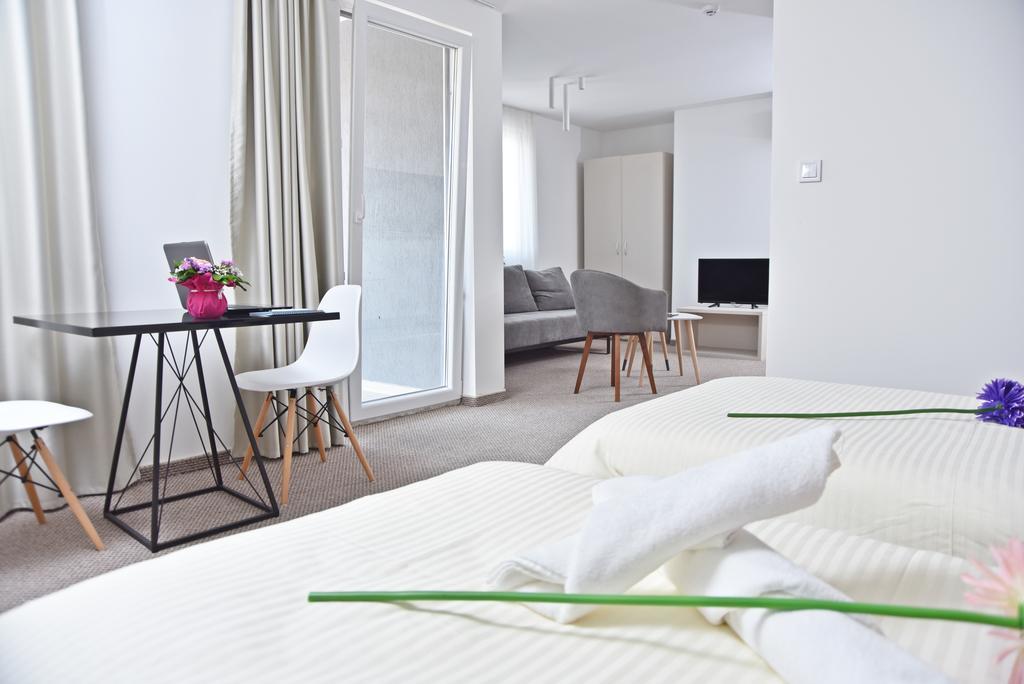 Kozle City Apartments Szkopje Szoba fotó