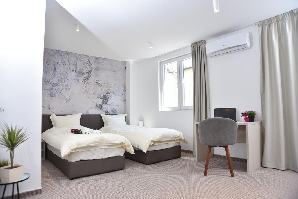 Kozle City Apartments Szkopje Szoba fotó
