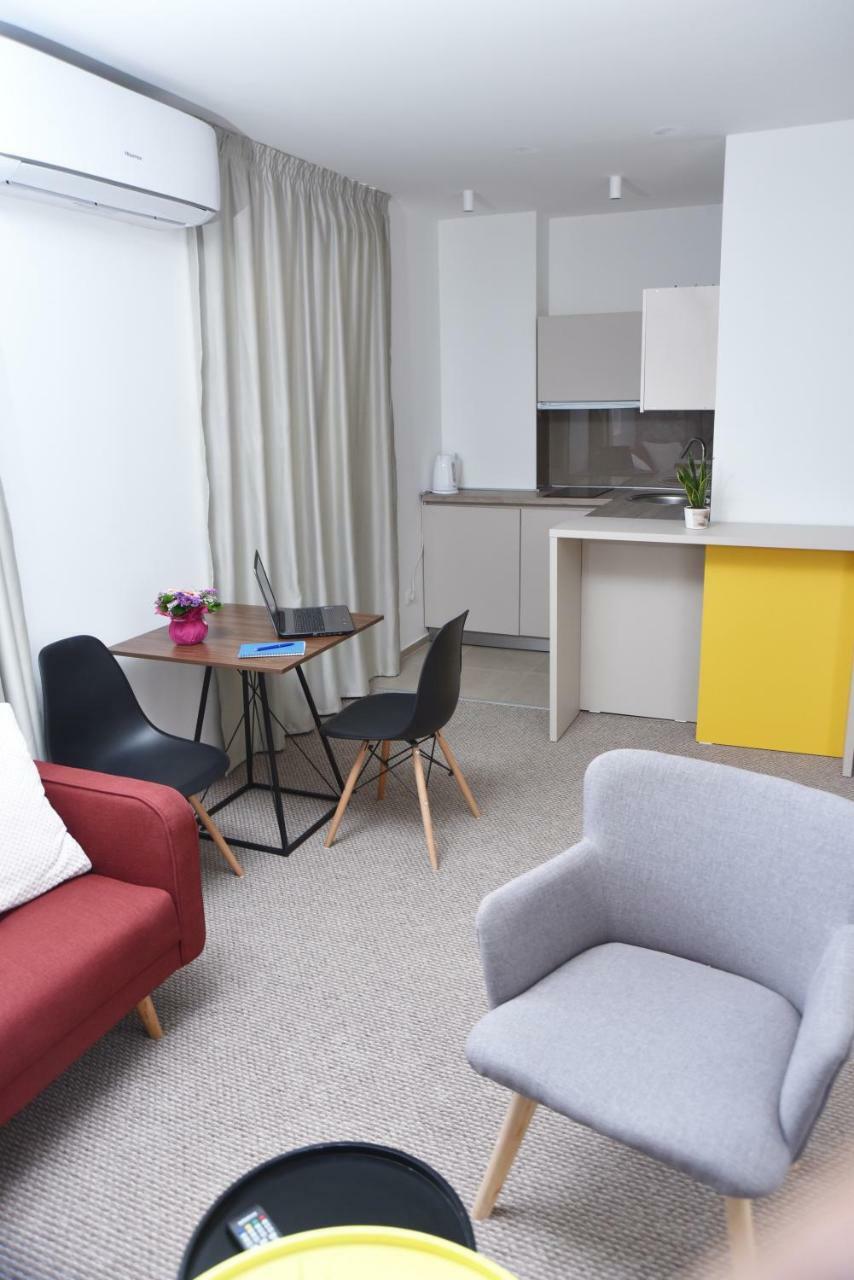 Kozle City Apartments Szkopje Kültér fotó